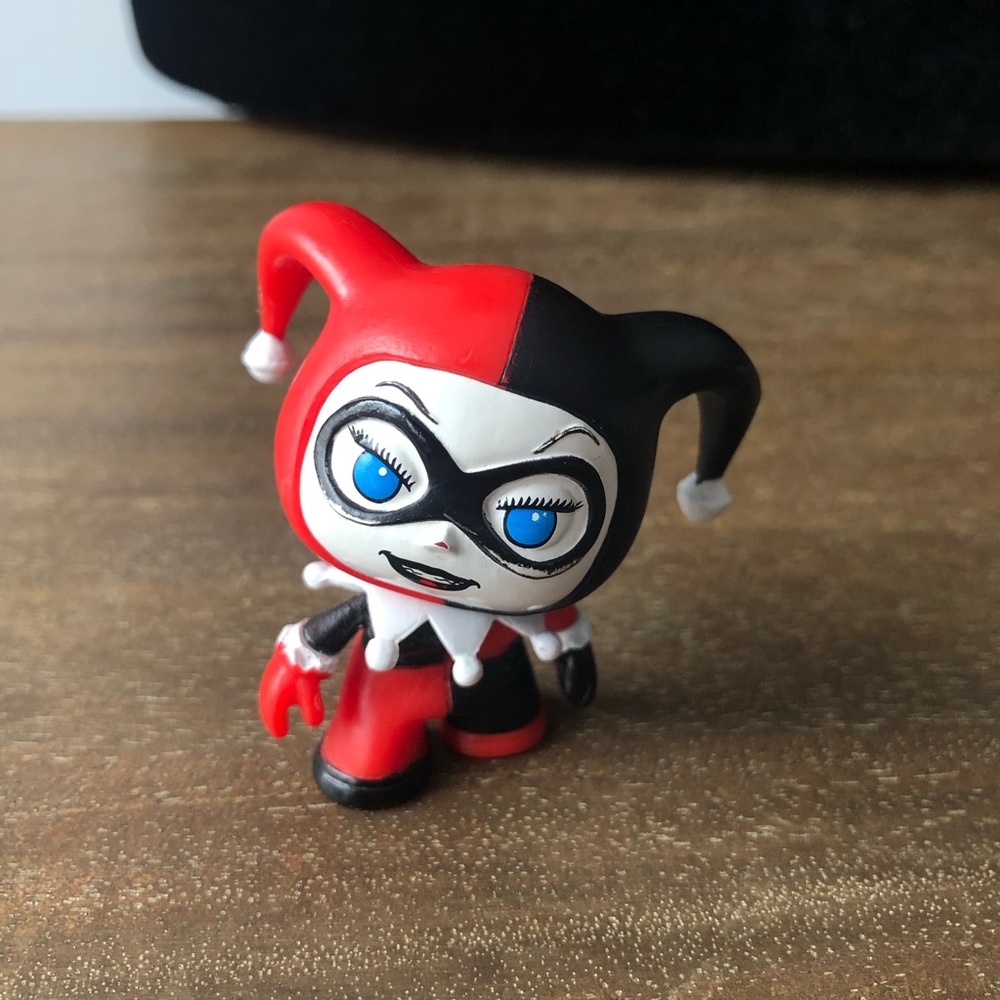 Little Mates Harley Quinn Figurine